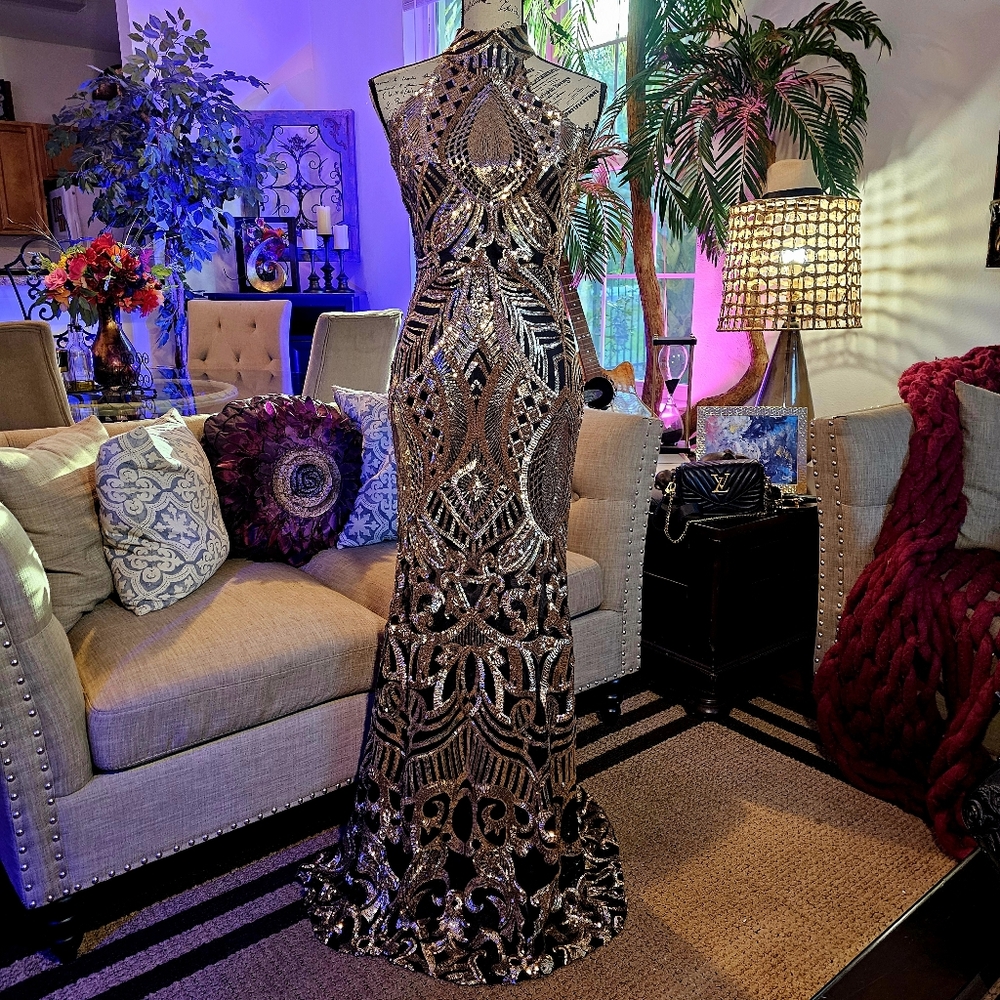 Formal gold sequins halter long dress prom size M